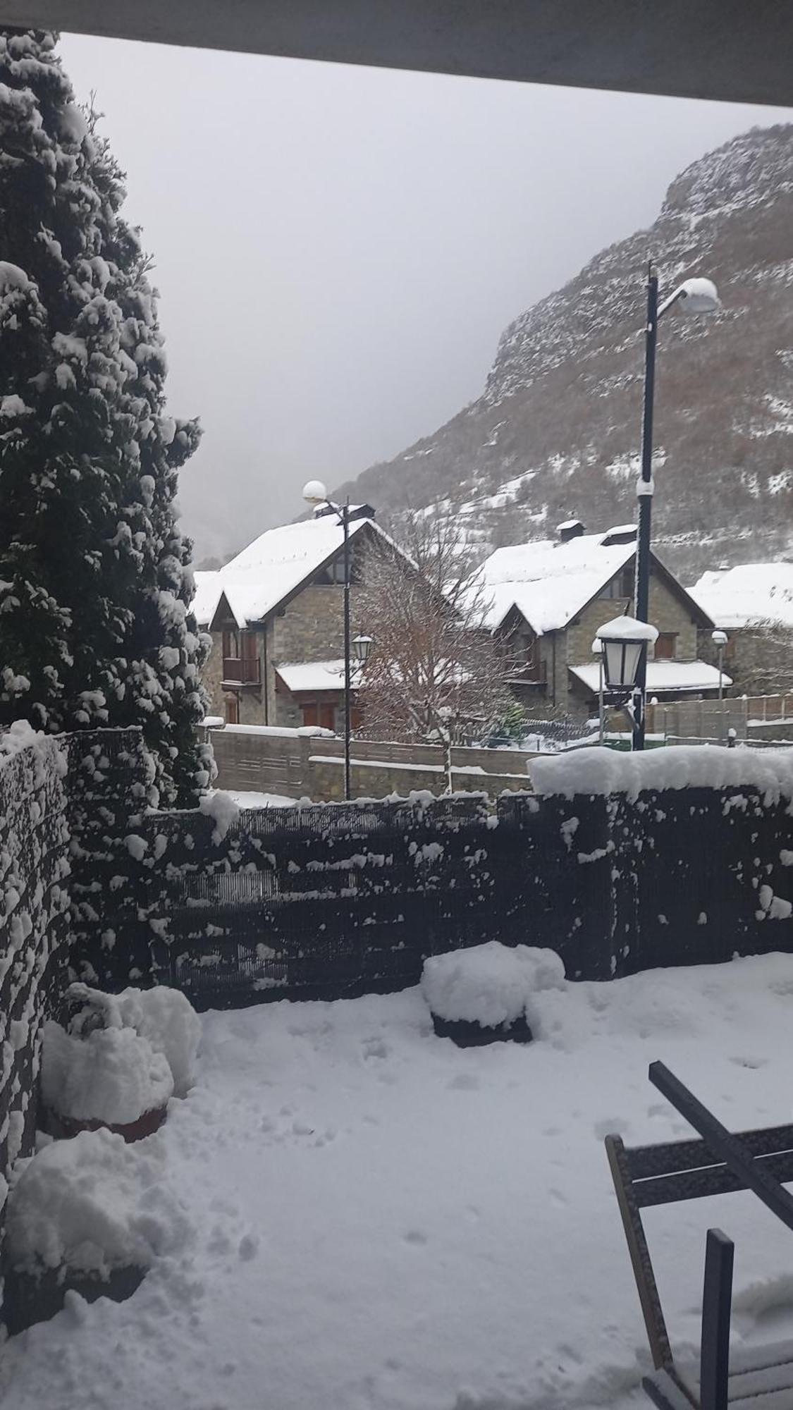 Appartamento Pyros De Benas Benasque Esterno foto